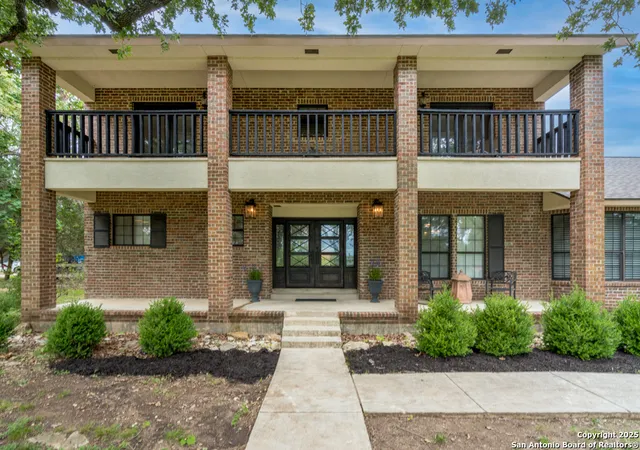 Photo 2 of Single family home for sale at 27301 Autumn Glen, Boerne, TX 78006 | MLS# 1959522 | Listing updated on 2026-09-16