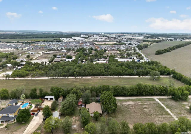 5th image of 12145 Fischer Rd, Von Ormy, TX 78073 | MLS# 1959526
