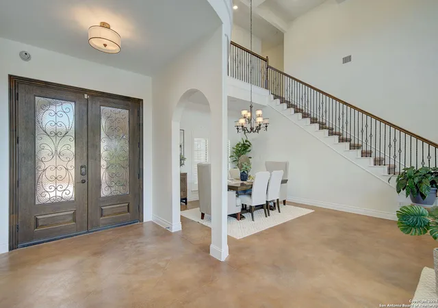 Photo 3 of Mansion for sale at 206 Dry Bear Creek, New Braunfels, TX 78132 | MLS# 1959599 | Listing updated on 2026-04-20