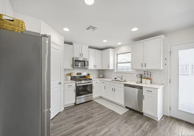 Photo 3 of Single family home for sale at 140 Witchhazel, San Marcos, TX 78666 | MLS# 1959620 | Listing updated on 2026-07-28