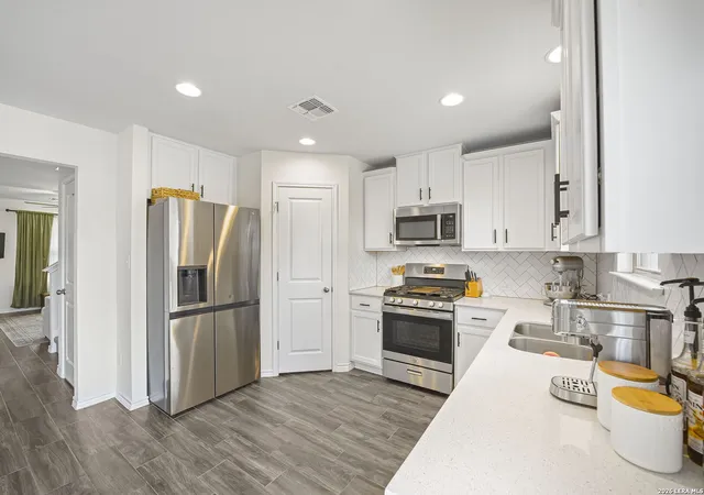 Photo 3 of Single family home for sale at 140 Witchhazel, San Marcos, TX 78666 | MLS# 1959620 | Listing updated on 2026-07-28