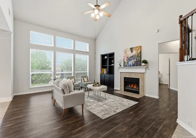 5th image of 922 Desert Blf, San Antonio, TX 78258 | MLS# 1959623