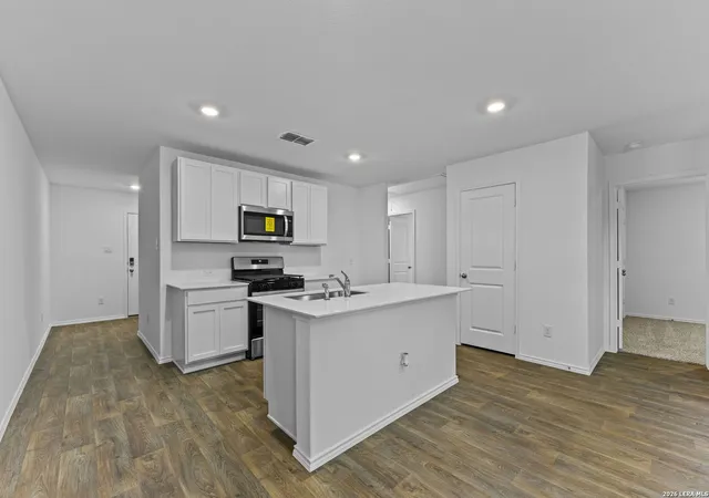 Photo 4 of Single family home for sale at 12523 Desert Fox, Converse, TX 78109 | MLS# 1959670 | Listing updated on 2026-10-08