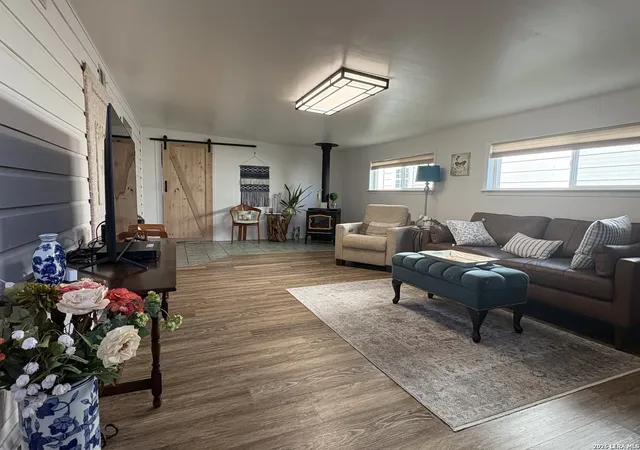 3rd image of 218 Post Oak, Tow, TX 78672 | MLS# 1959708