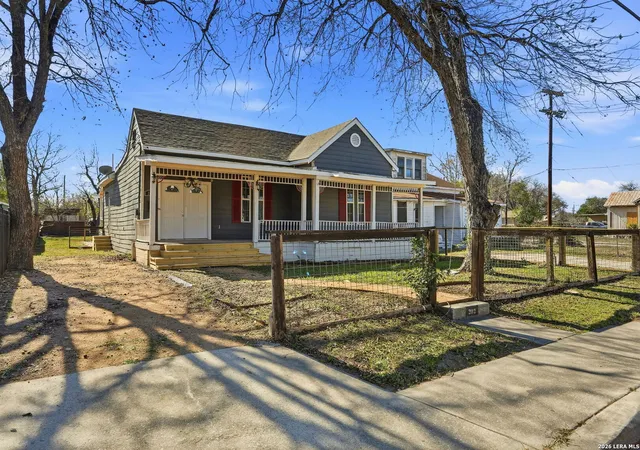 2nd image of 202 Helena, San Antonio, TX 78204 | MLS# 1959713