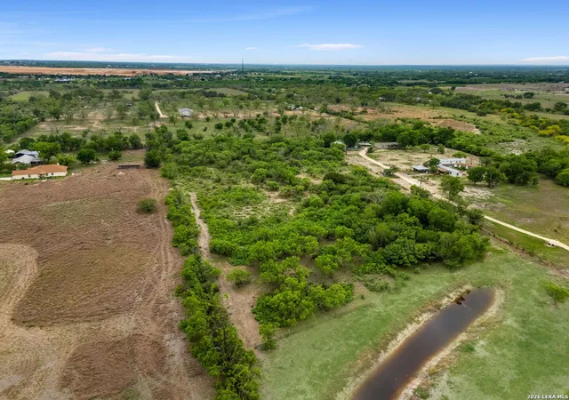 5th image of 17272 Fm 463, Natalia, TX 78059 | MLS# 1959716