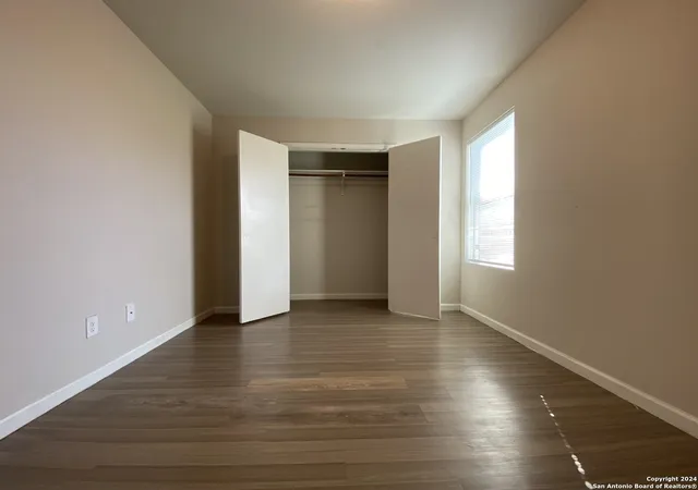 Photo 3 of Sale Pending at 1611 N Navidad St, San Antonio, TX 78201 | MLS# 1959888 | Listing updated on 2026-08-24