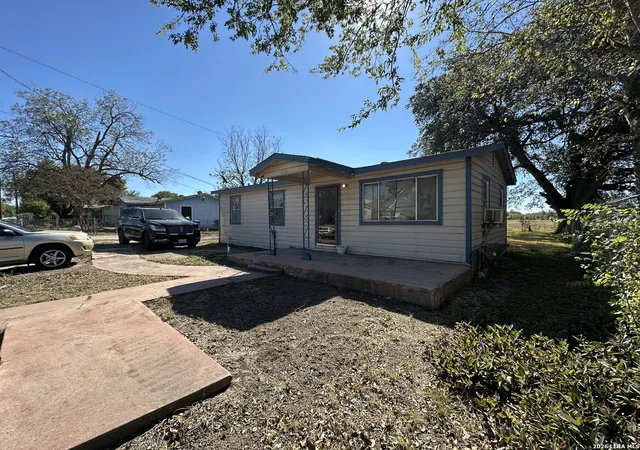 Photo 2 of Sale Pending at 3130 Golden Ave, San Antonio, TX 78211 | MLS# 1959909 | Listing updated on 2026-04-30