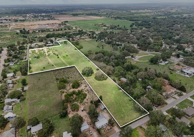 Photo 1 of Land for sale at 00 N Windy Knoll, Devine, TX 78016 | MLS# 1959925 | Listing updated on 2026-08-28