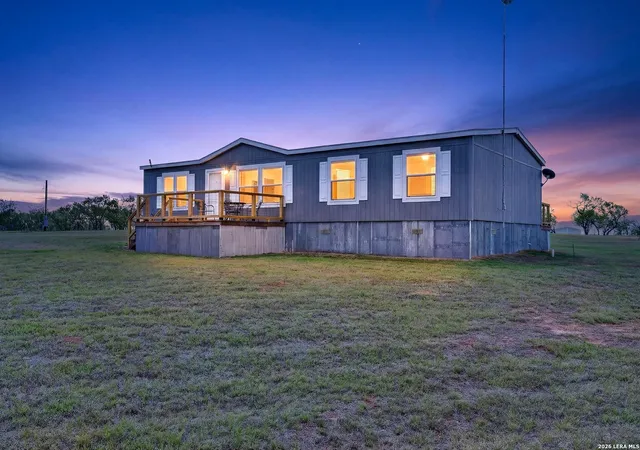 3rd image of 435 Fm 539, Floresville, TX 78114 | MLS# 1959926