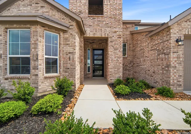 Photo 3 of Single family home for sale at 532 Caliban, Cibolo, TX 78108 | MLS# 1959936 | Listing updated on 2026-08-22