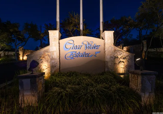 Listing Photo 2 - Condo for sale in building located at 14 Oak Villa Rd, Canyon Lake, TX 78133 - Unit # G-5