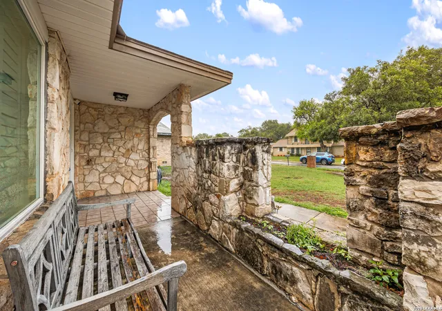 Photo 3 of Sale Pending at 6231 Farragut Dr, San Antonio, TX 78238 | MLS# 1959951 | Listing updated on 2026-07-31