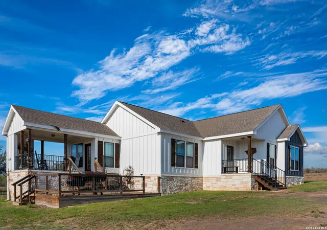 1st image of 208 Well Pad Rd, George West, TX 78022 | MLS# 1959954