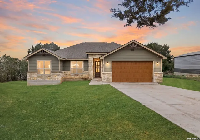 Photo 1 of Sale Pending at 4040 Summit Dr, New Braunfels, TX 78132 | MLS# 1959955 | Listing updated on 2026-05-12