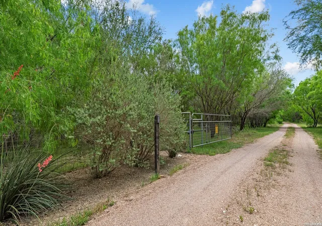 3rd image of 1911 Wald, New Braunfels, TX 78132 | MLS# 1959972