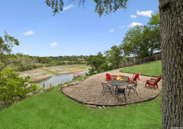 Photo 1 of Single family home for sale at 25420 Cove Dr, Spicewood, TX 78669 | MLS# 1960074 | Listing updated on 2026-05-02