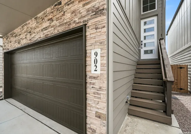 Photo 3 of Condo for sale at 6464 Babcock Road #UNIT 902, San Antonio, TX 78249 | MLS# 1960126 | Listing updated on 2026-08-22
