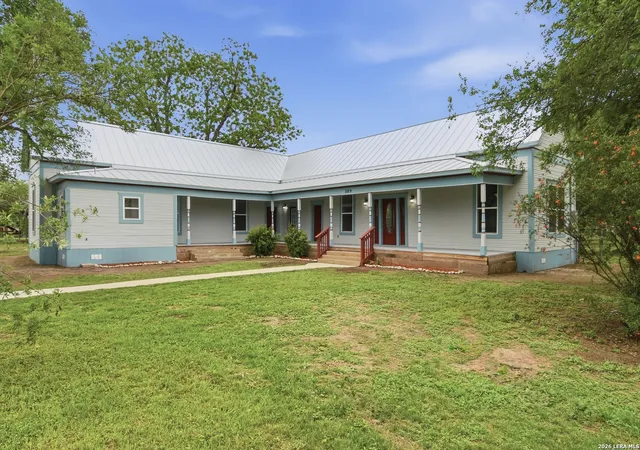 3rd image of 309 E Houston Street, Knippa, TX 78870 | MLS# 1960149