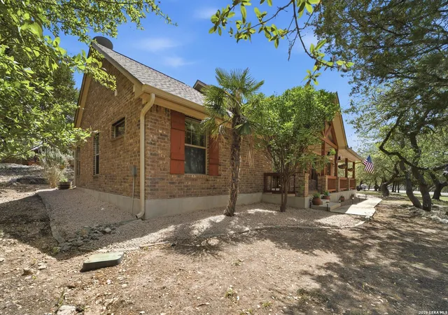 Photo 1 of Single family home for sale at 1777 Crossbow Dr, Canyon Lake, TX 78133 | MLS# 1960174 | Listing updated on 2026-10-25