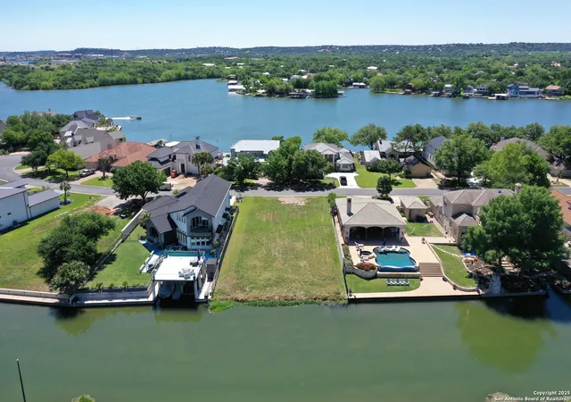 4th image of Lt W29034 Wennmohs Pl, Horseshoe Bay, TX 78657 | MLS# 1960177