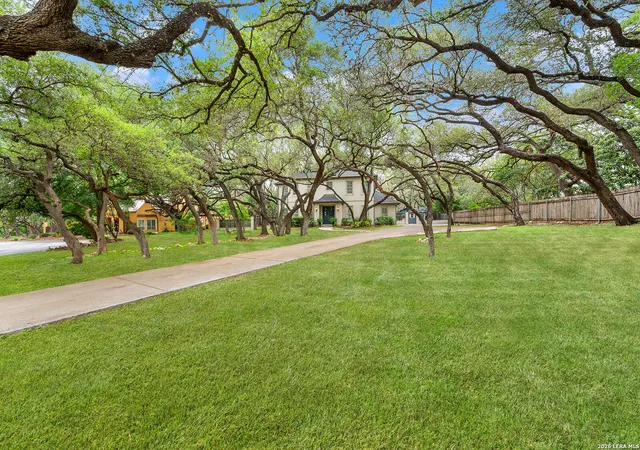 Photo 4 of Sale Pending at 15906 NW Military Hwy, San Antonio, TX 78231 | MLS# 1960229 | Listing updated on 2026-05-13