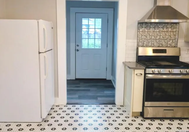 Photo 3 of Single family home for sale at 338 Queen Anne, San Antonio, TX 78209 | MLS# 1960270 | Listing updated on 2026-09-21