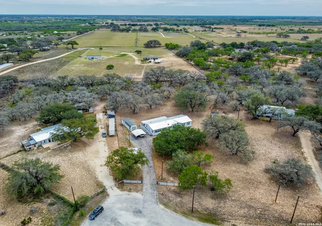 2nd image of 190 Bailee Cir, Poteet, TX 78065 | MLS# 1960329