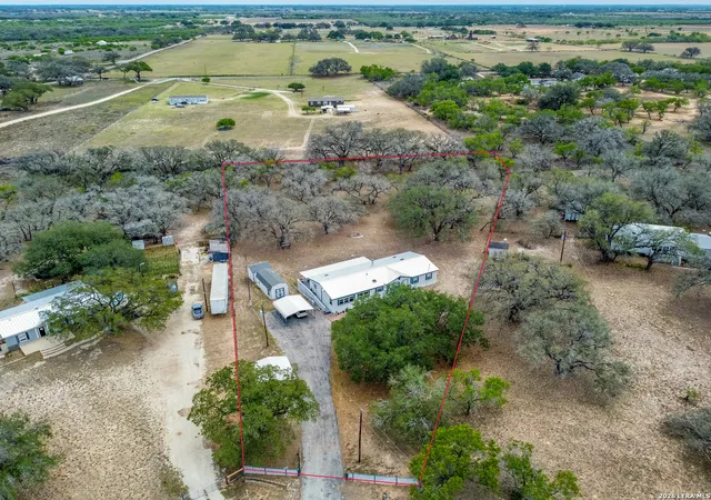 5th image of 190 Bailee Cir, Poteet, TX 78065 | MLS# 1960329