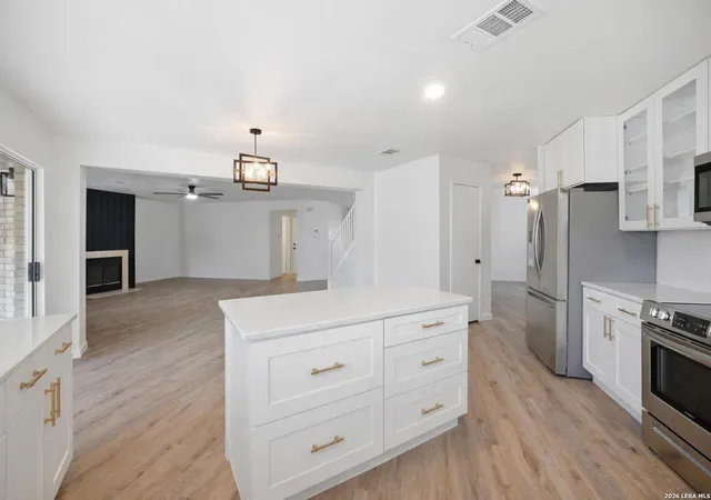 Photo 4 of Single family home for sale at 2704 Ashley Mdw, Schertz, TX 78154 | MLS# 1960412 | Listing updated on 2026-10-09