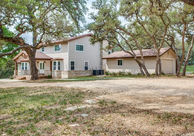 Photo 3 of Single family home for sale at 9730 Windwood Dr, Boerne, TX 78006 | MLS# 1960455 | Listing updated on 2026-05-27