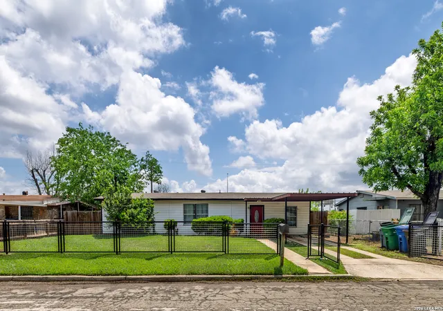 Photo 2 of Single family home for sale at 4326 Spring Oak Dr, San Antonio, TX 78219 | MLS# 1960479 | Listing updated on 2026-05-19