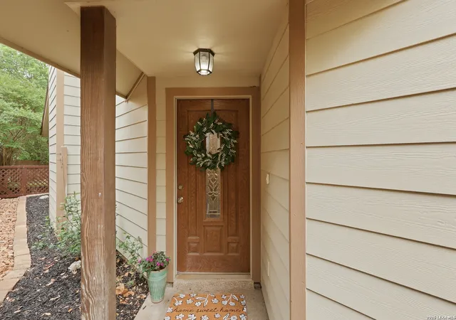 Photo 3 of Sale Pending at 10414 Country Horn, San Antonio, TX 78240 | MLS# 1960520 | Listing updated on 2026-05-18