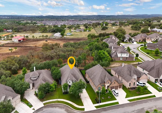 Photo 3 of Single family home for sale at 135 Wildrose Hill, Boerne, TX 78006 | MLS# 1960530 | Listing updated on 2026-04-23