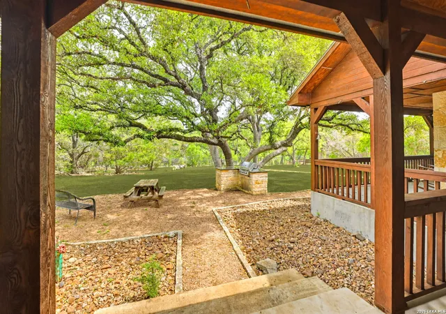 Photo 4 of Single family home for sale at 213 Timber View, Boerne, TX 78006 | MLS# 1960538 | Listing updated on 2026-08-14