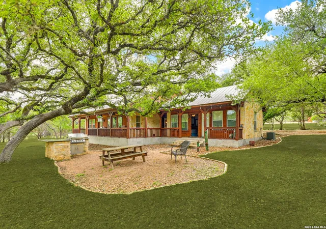 Photo 3 of Single family home for sale at 213 Timber View, Boerne, TX 78006 | MLS# 1960538 | Listing updated on 2026-08-14
