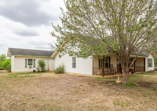 2nd image of 1277 County Road 138, Floresville, TX 78114 | MLS# 1960552