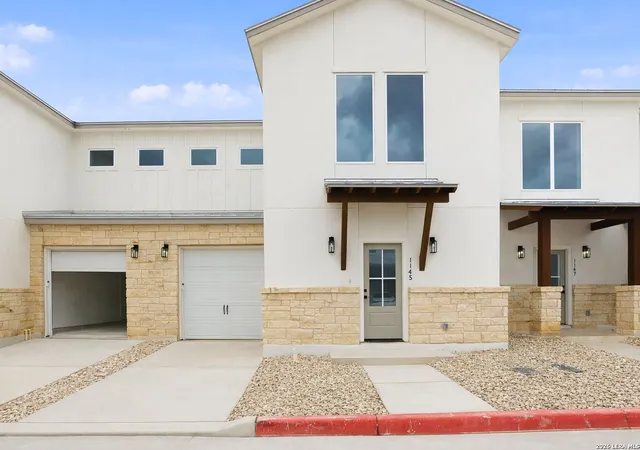 Photo 2 of Single family home for sale at 1143 Paniolo Dr, Boerne, TX 78006 | MLS# 1960586 | Listing updated on 2026-08-22
