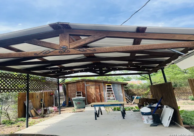 4th image of 552 Diaz, Uvalde, TX 78801 | MLS# 1960587