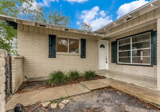 3rd image of 622 Trafalgar Rd, San Antonio, TX 78216 | MLS# 1960590