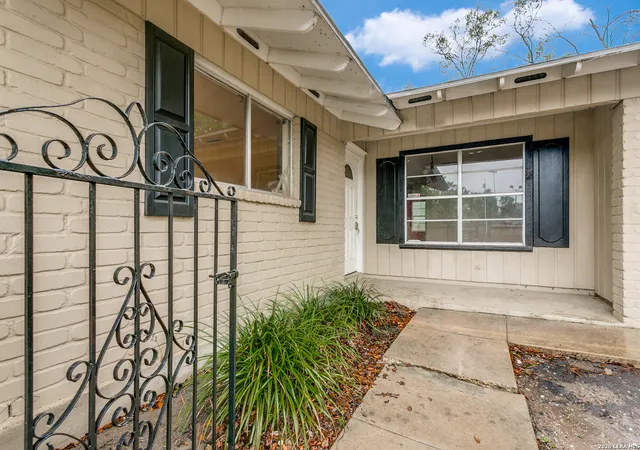 4th image of 622 Trafalgar Rd, San Antonio, TX 78216 | MLS# 1960590