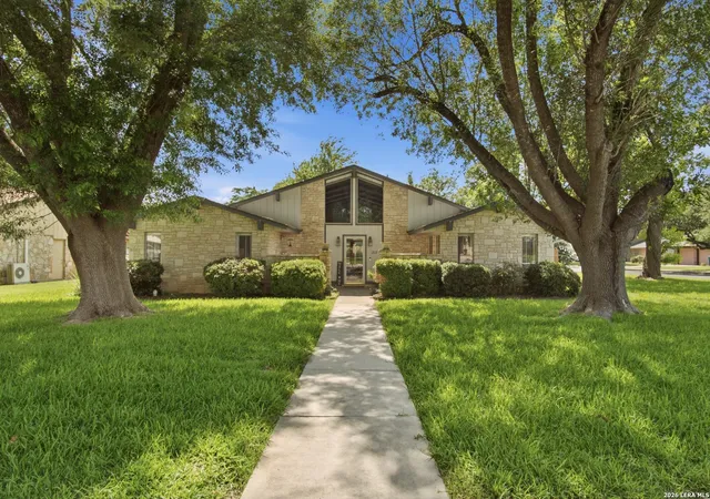 Homes for sale in Boerne, TX | 202 Azalea Trl, Boerne, TX 78006 | MLS# 1960620