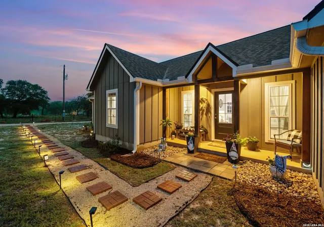 Photo 1 of Sale Pending at 2520 County Rd 319, La Vernia, TX 78121 | MLS# 1960660 | Listing updated on 2026-05-08
