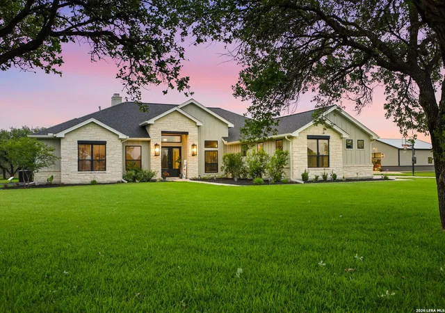 Photo 2 of Single family home for sale at 131 Wright Creek Rd, Victoria, TX 77905 | MLS# 1960666 | Listing updated on 2026-09-15