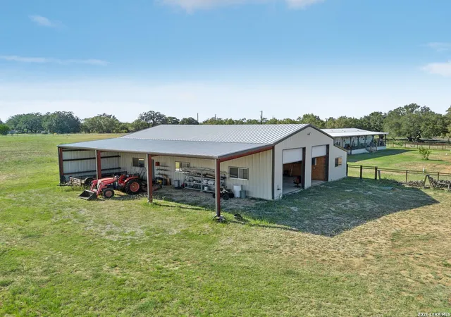 Homes for sale in Hondo, TX | 9009 Farm To Market 462 S, Hondo, TX 78861 | MLS# 1960677