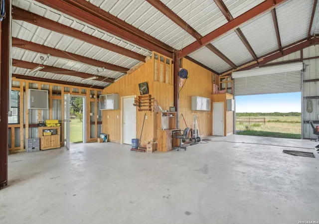 Homes for sale in Hondo, TX | 9009 Farm To Market 462 S, Hondo, TX 78861 | MLS# 1960677