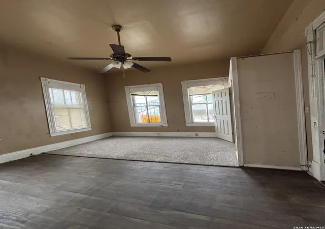 Photo 3 of Sale Pending at 206 Piedmont Ave, San Antonio, TX 78203 | MLS# 1960679 | Listing updated on 2026-08-03