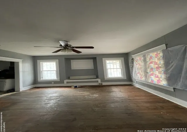 Photo 4 of Single family home for sale at 1718 E Crockett St, San Antonio, TX 78202 | MLS# 1960687 | Listing updated on 2026-05-04