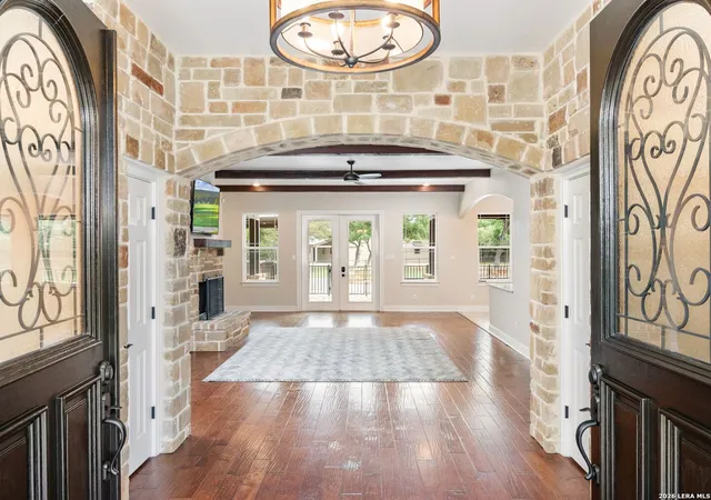 Photo 3 of Single family home for sale at 103 S Cibolo Hollow, Fair Oaks Ranch, TX 78015 | MLS# 1960698 | Listing updated on 2026-07-22