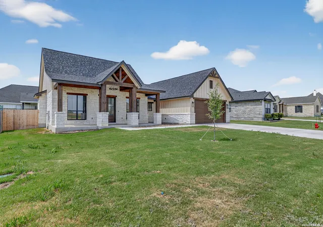 Photo 3 of Single family home for sale at 721 N Dickson, Poth, TX 78147 | MLS# 1960759 | Listing updated on 2026-07-10